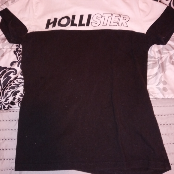 Hollister t shirt - Picture 1 of 2